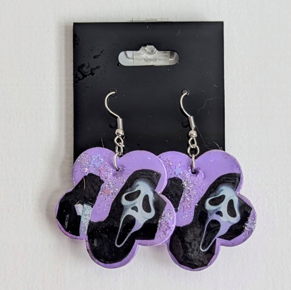 DO YOU LIKE SCARY MOVIES? Handmade Ghostface Earrings